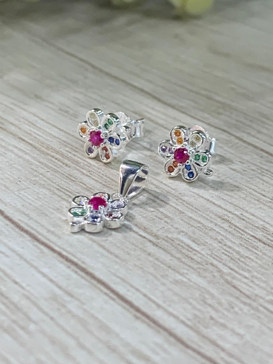 WhatsApp Image 2026-03-02 at 12.52.11 (1) Conjunto plata flor circones multicolor - Imagen 5