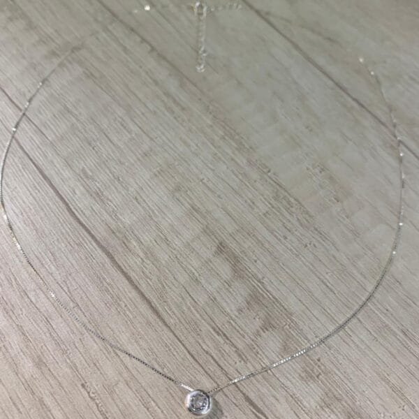 Collar plata punto de luz biselado 7 mm