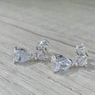 Aros plata punto de luz circon gota