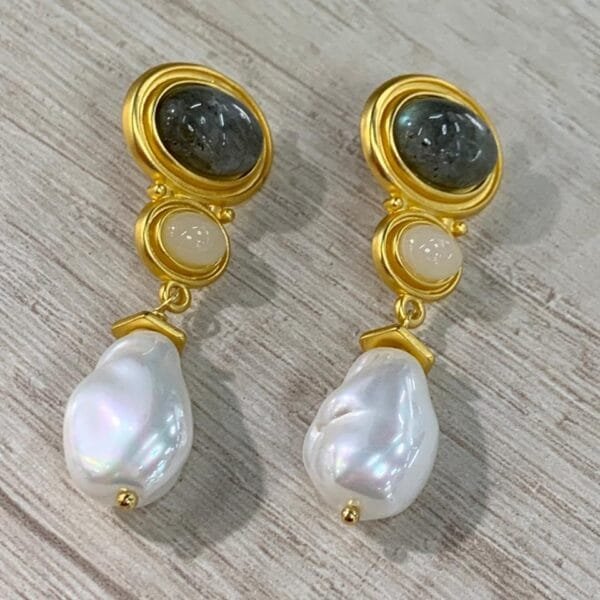 Aros vintage perla baño oro