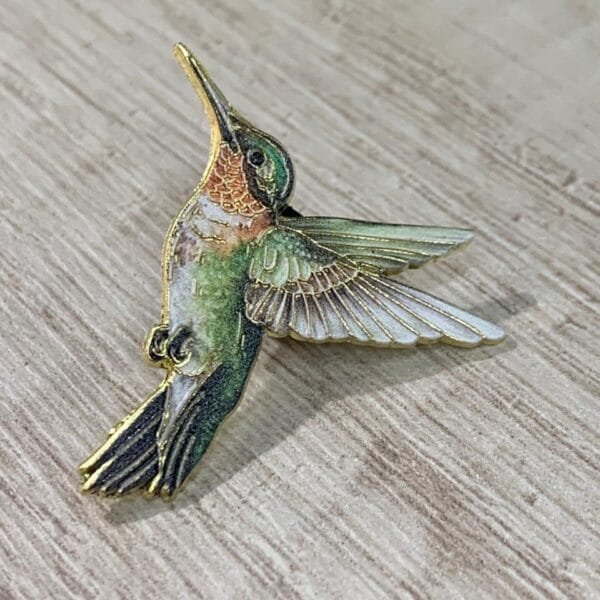 Prendedor colibrí verde naranjo