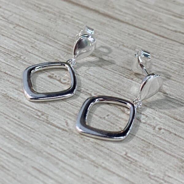 Aros plata gota rombo