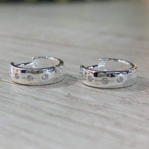Aros plata huggie circones 12 mm