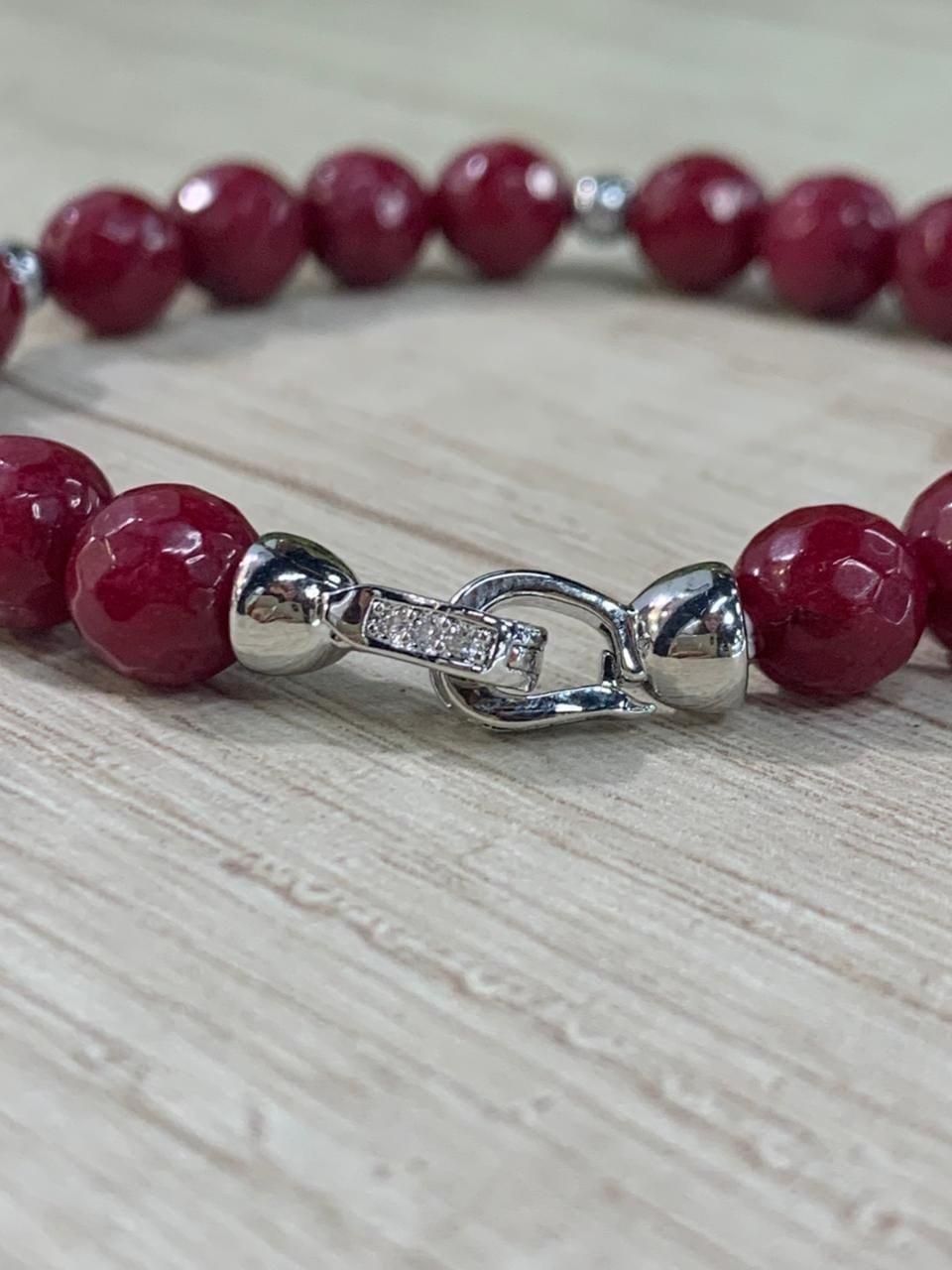 WhatsApp Image 2026-03-27 at 17.46.05 Pulsera agatas burdeo baño plata - Imagen 4