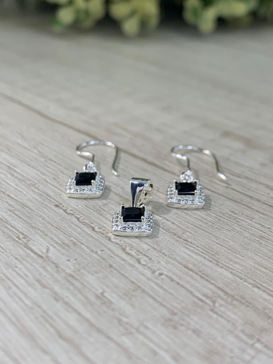 WhatsApp Image 2026-03-27 at 17.46.12 (2) Conjunto plata circon onix cuadrado microcircones - Imagen 2