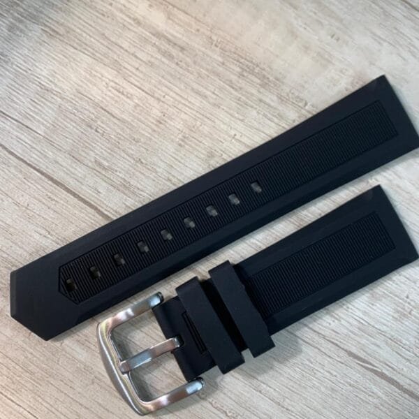 Correa resina negra lineas 22 mm