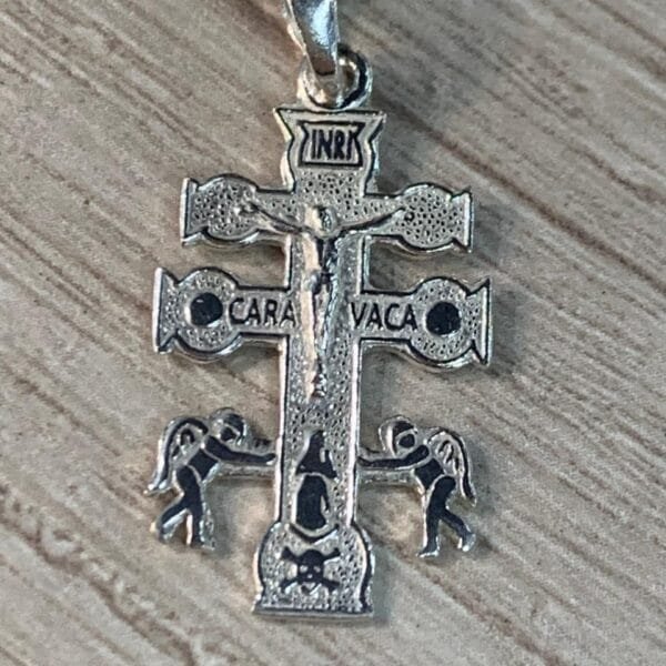 Colgante plata cruz caravaca