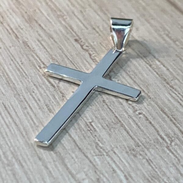 Colgante plata cruz lisa
