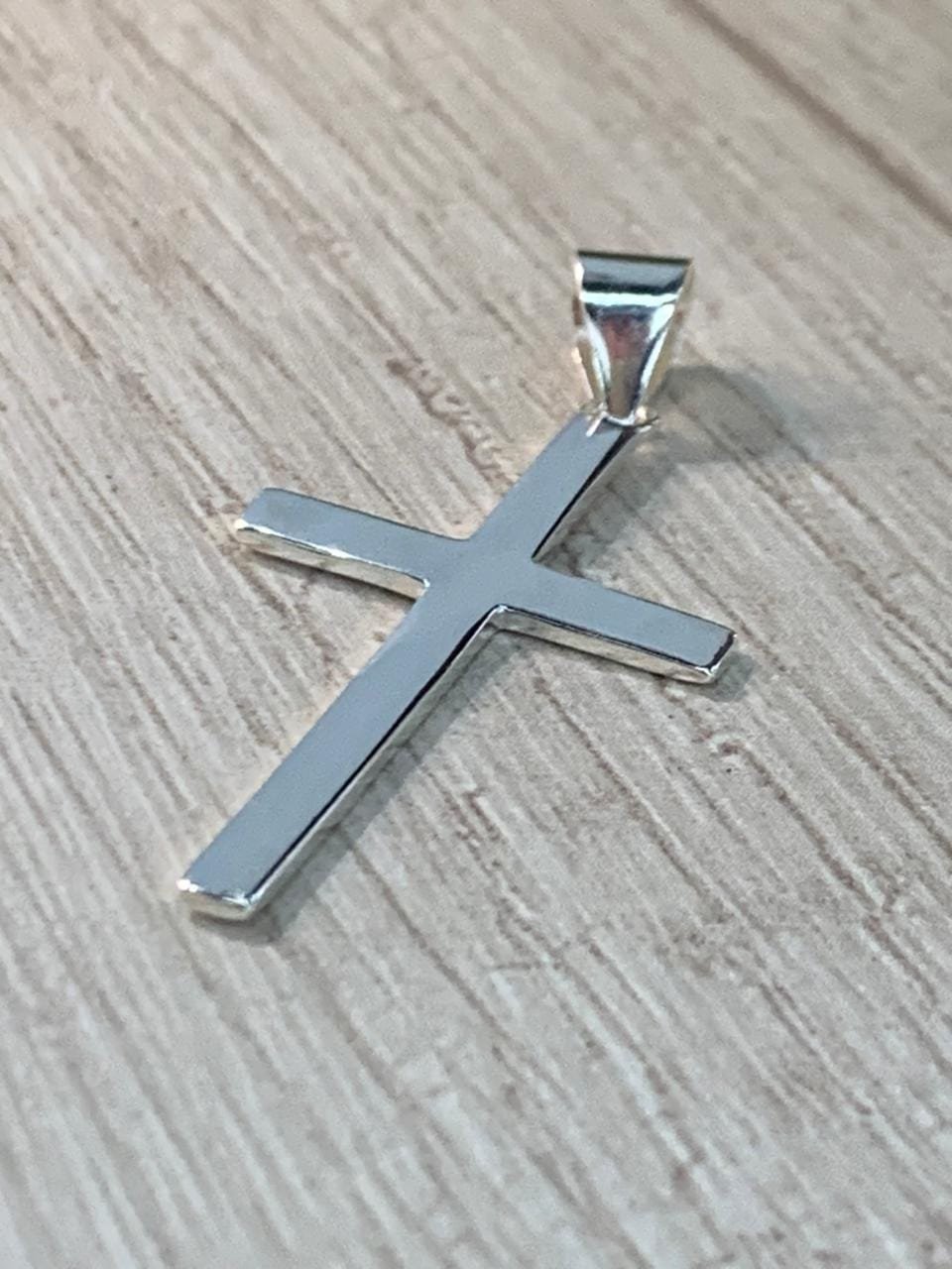 WhatsApp Image 2026-04-15 at 14.42.32 (1) Colgante plata cruz lisa - Imagen 1
