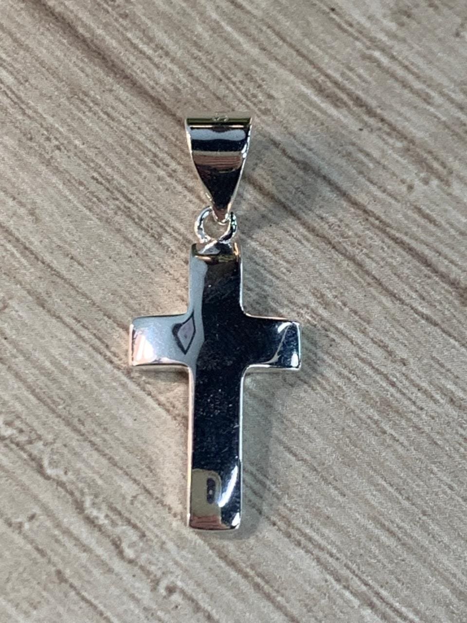 WhatsApp Image 2026-04-15 at 14.42.33 Colgante plata cruz lisa concava - Imagen 1