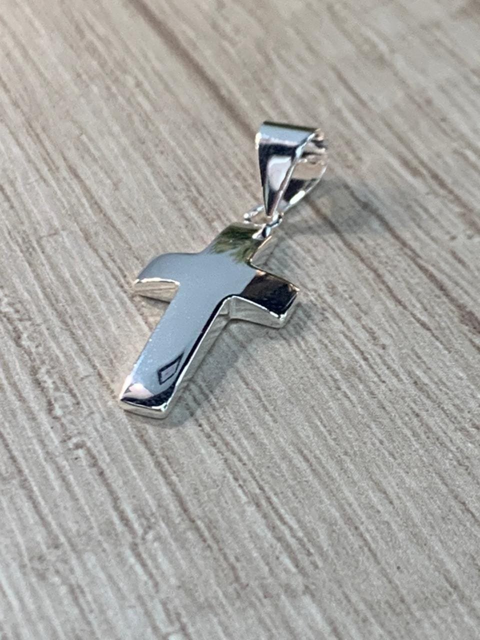 WhatsApp Image 2026-04-15 at 14.42.34 Colgante plata cruz lisa concava - Imagen 2