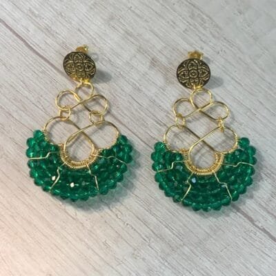 Aros abanico cristales verdes baño oro