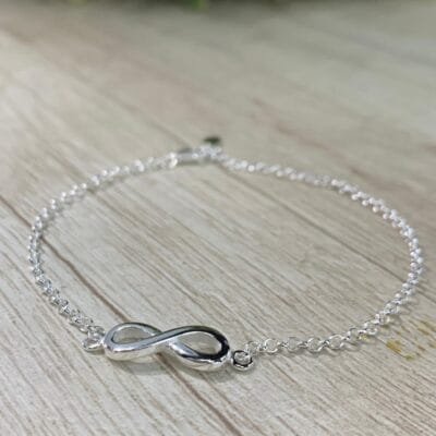 Pulsera plata rolo infinito