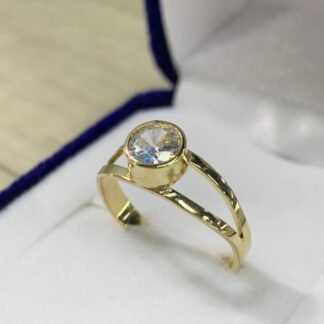 Anillo oro 18k Dama solitario circon bisel redondo 2,0 gr