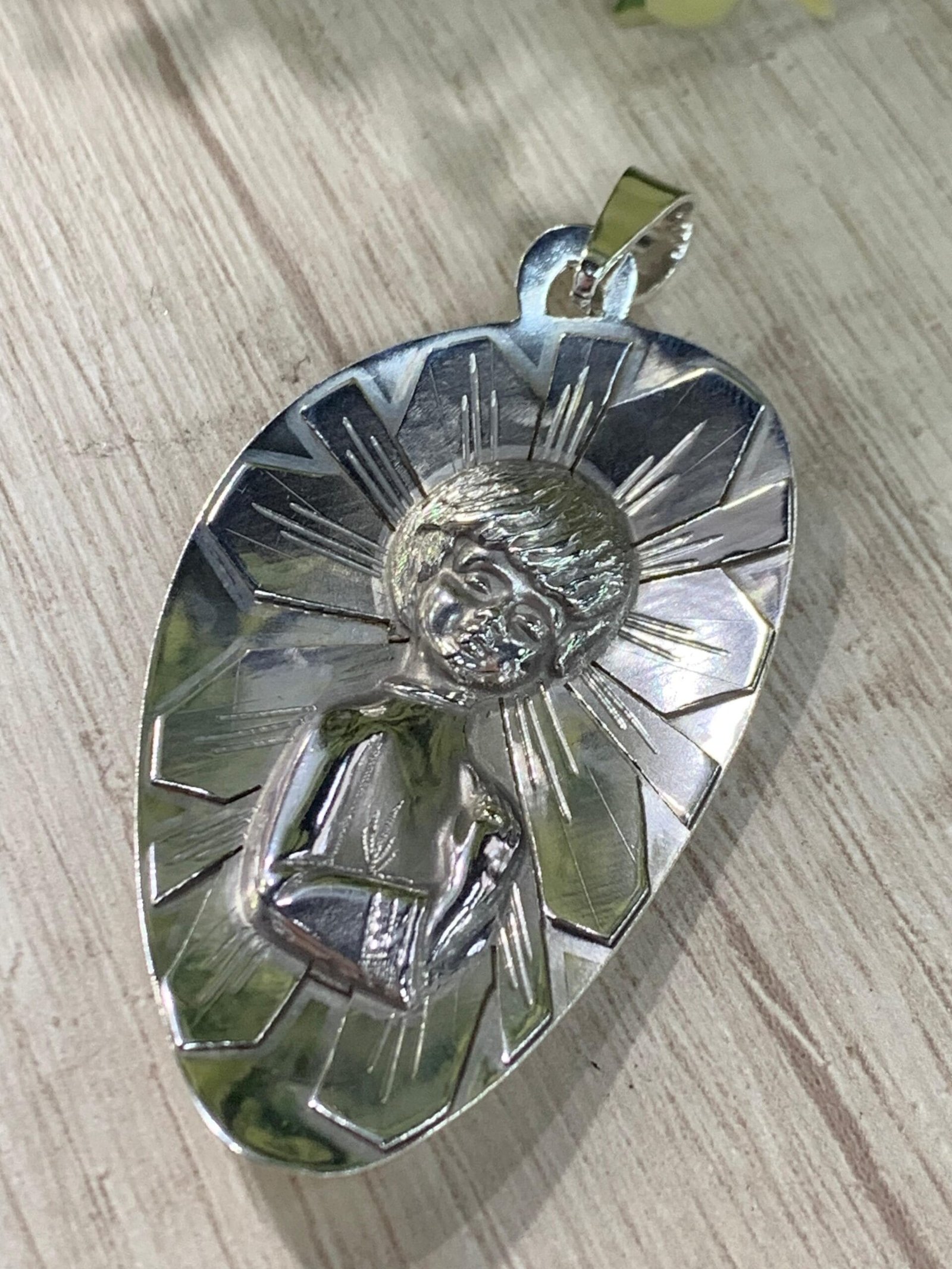 WhatsApp Image 2026-05-26 at 16.34.30 (1) Colgante plata religioso San Pancracio - Imagen 2