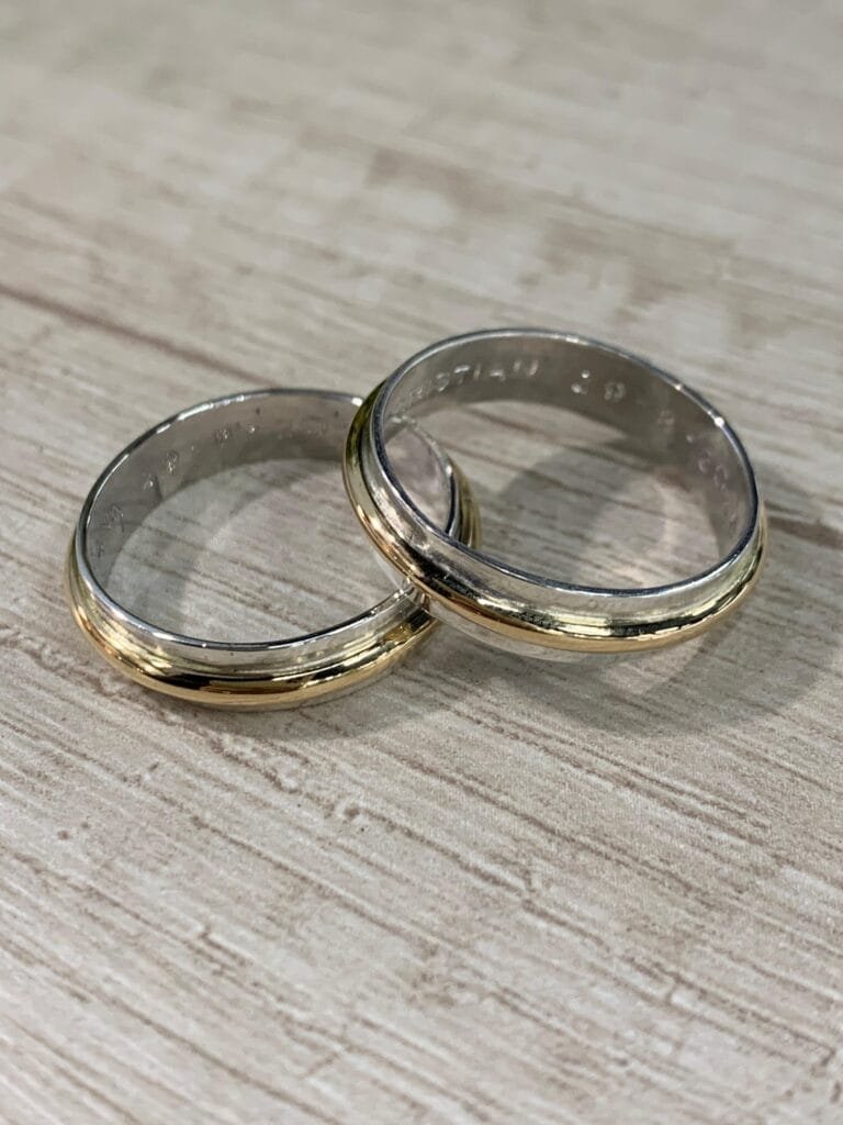 Par de anillos de matrimonio bicolor plata y oro 18k 5 mm