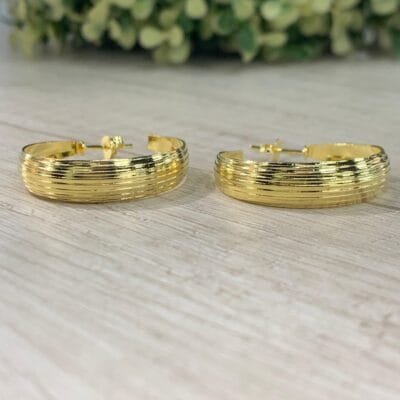 Aros semi argolla lineas  baño oro
