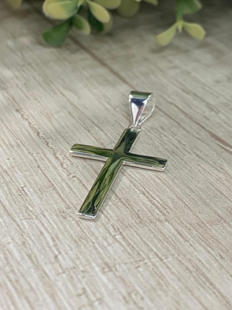 Colgante plata cruz lisa 31×19 mm