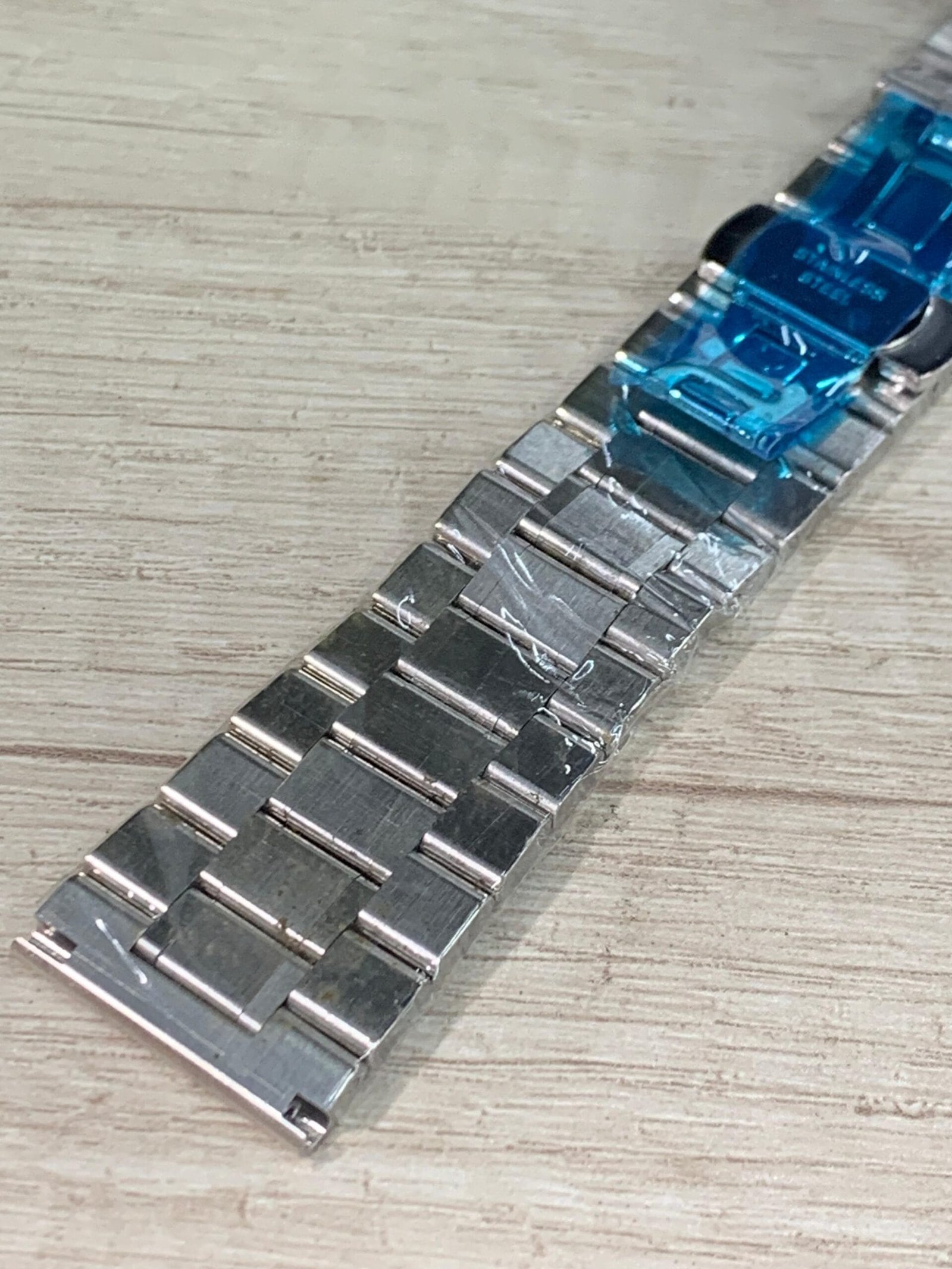 WhatsApp Image 2026-06-09 at 12.03.16 Correa de reloj metalico 28 mm - Imagen 2