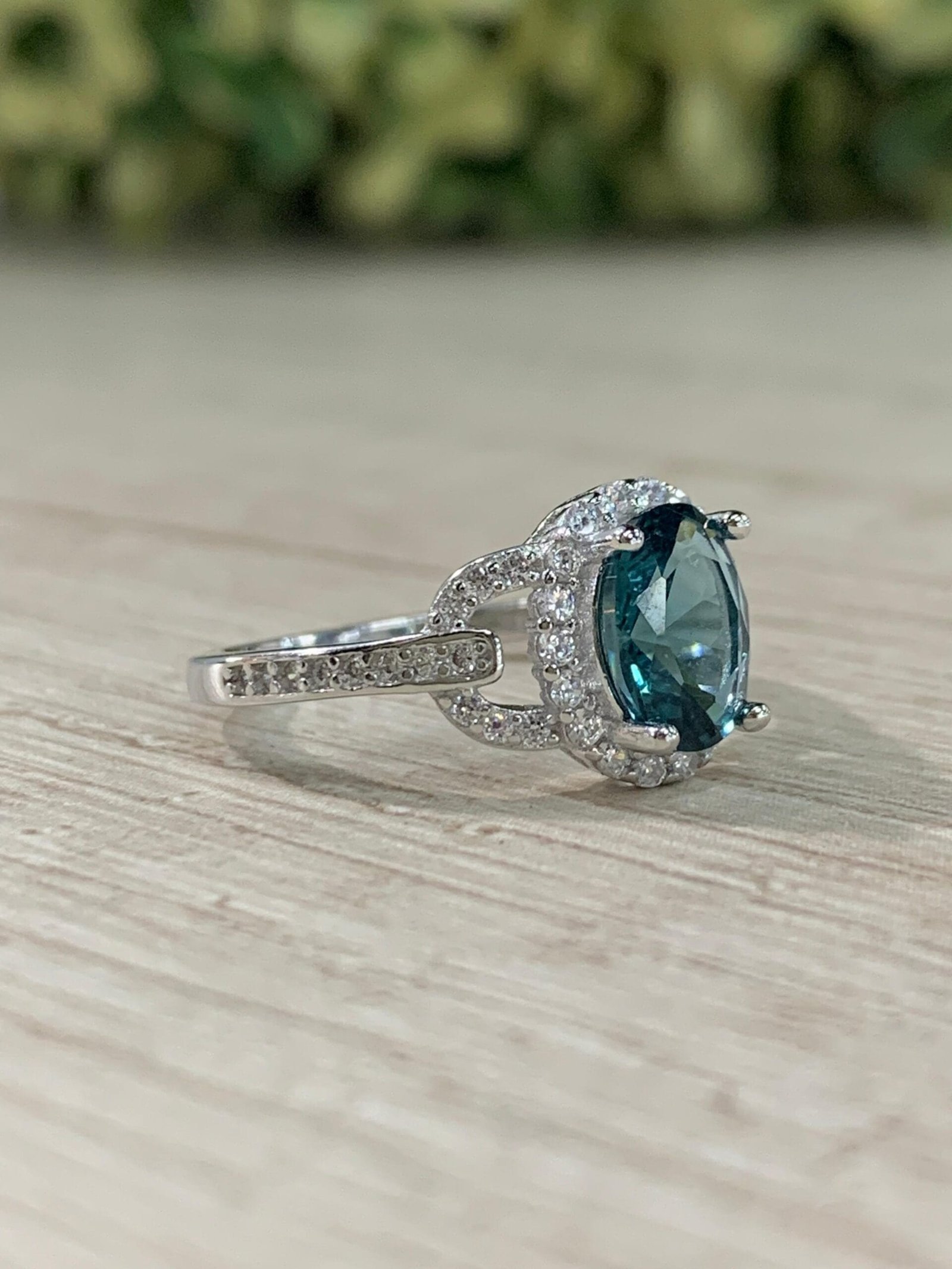 WhatsApp Image 2026-06-09 at 16.39.16 Anillo plata rodinada solitario verde azulado N12 - Imagen 4