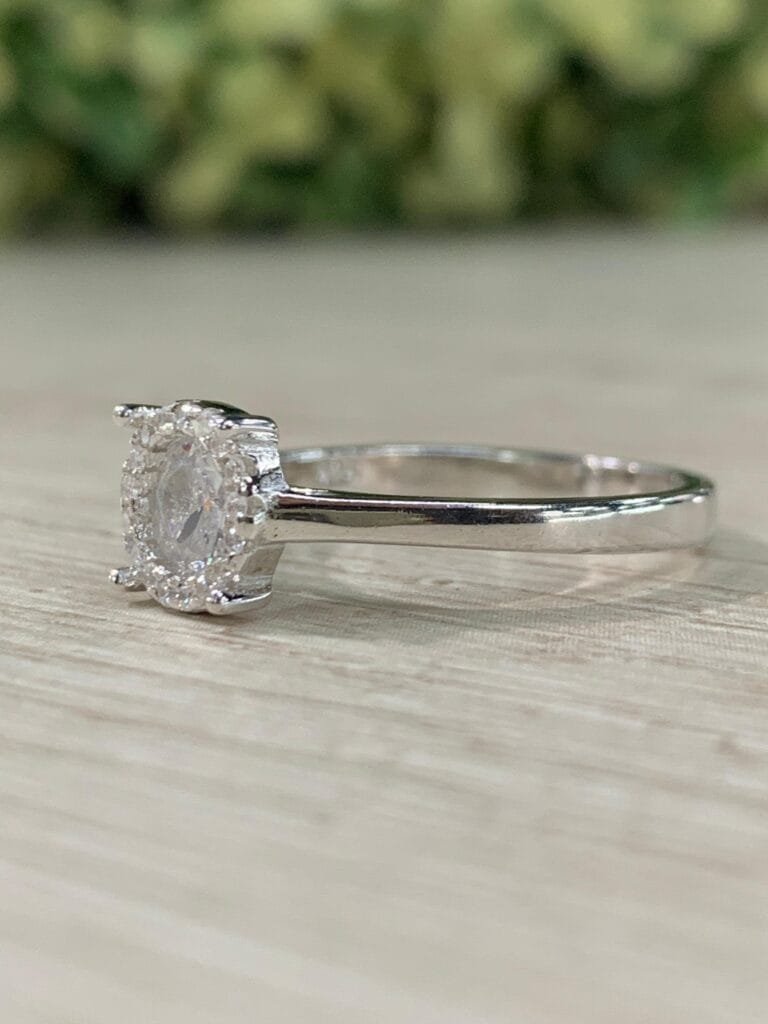 Anillo plata rodinada solitario microcircon 4 grifas N11
