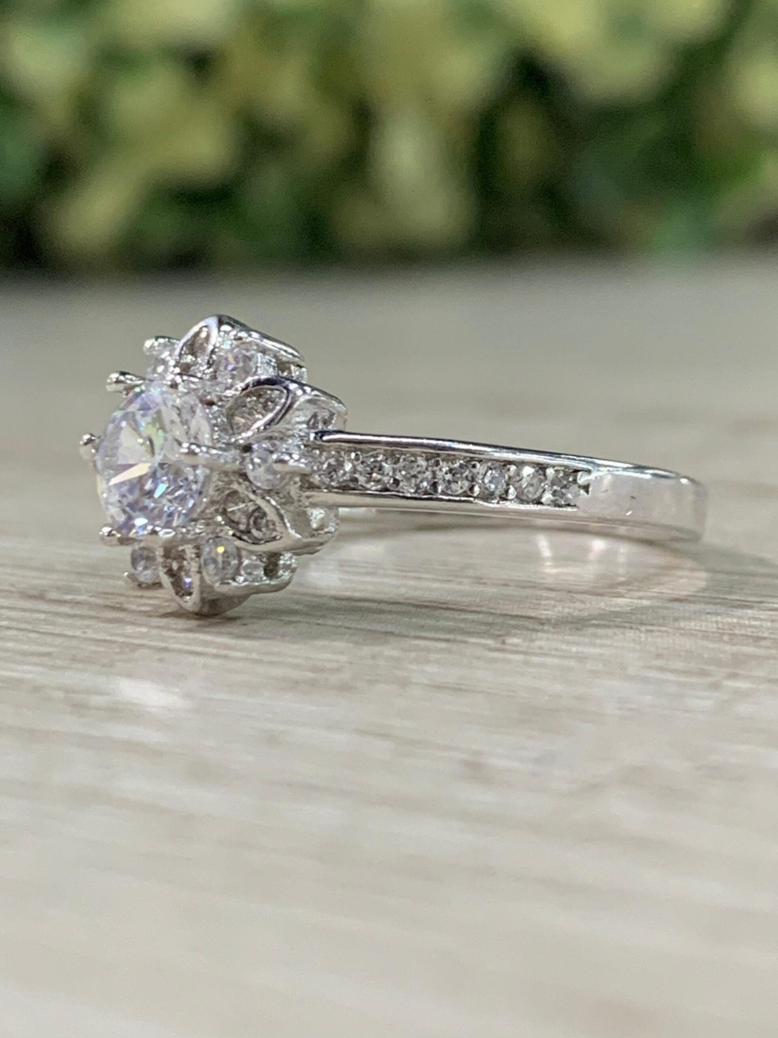 WhatsApp Image 2026-06-09 at 16.39.20 (1) Anillo plata rodinada flor circones N12 - Imagen 3
