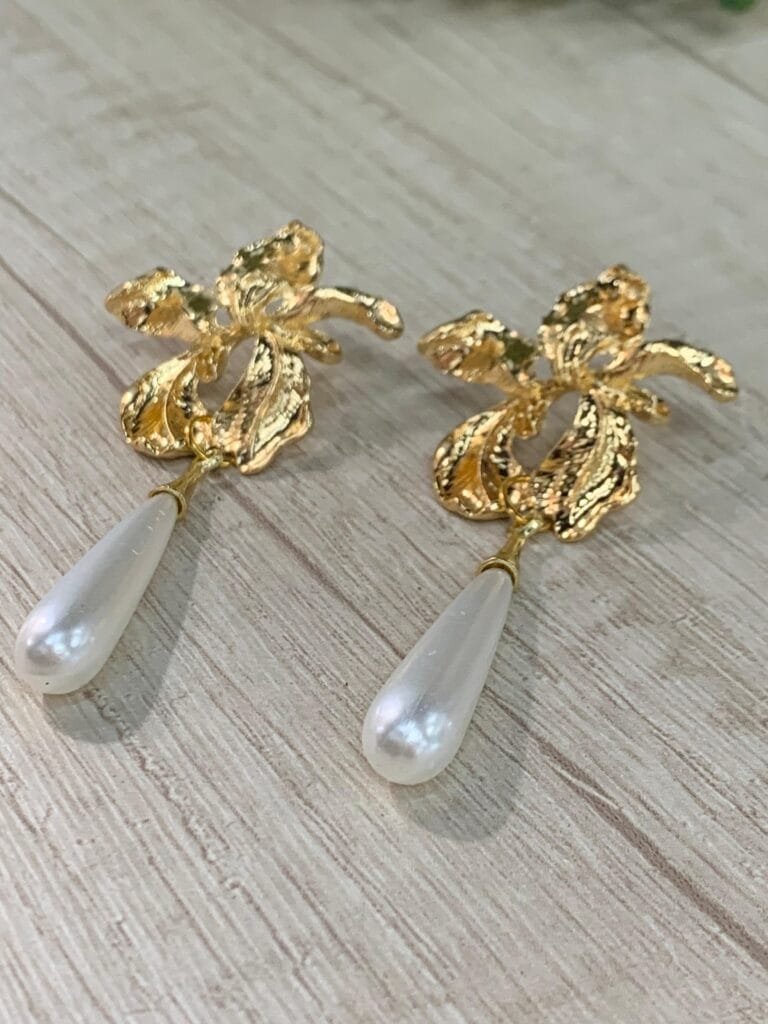 Aros vintage floral perla