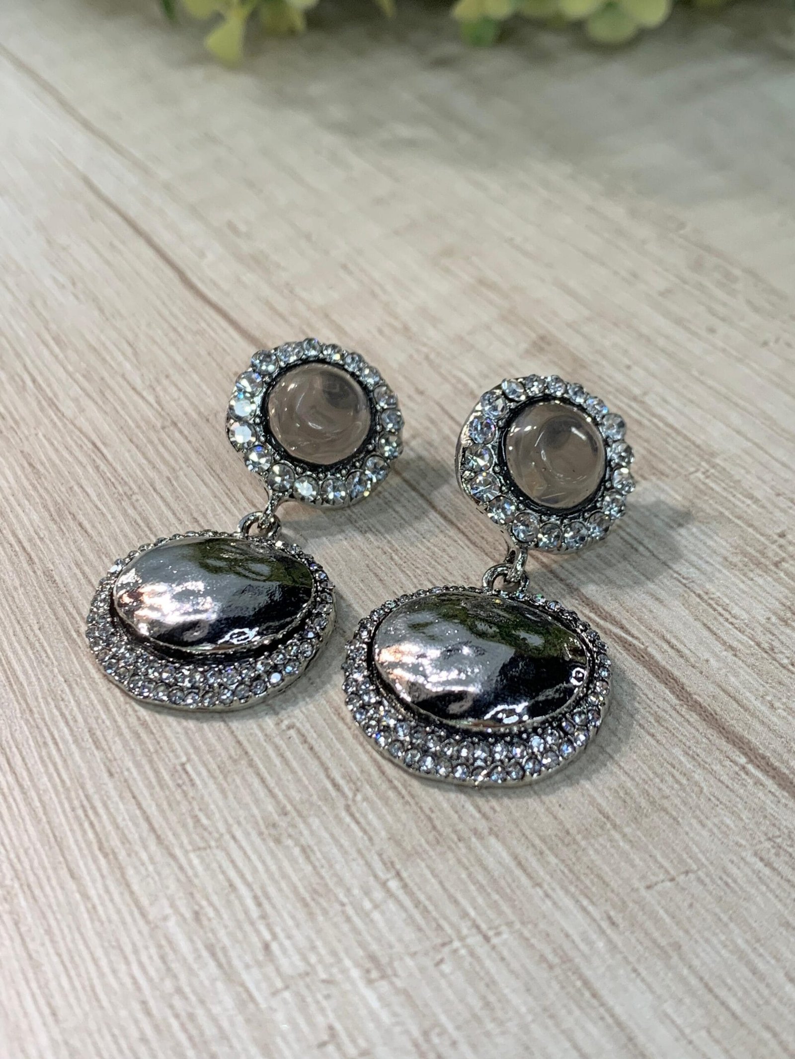 Aros plateados colgantes vintage circones