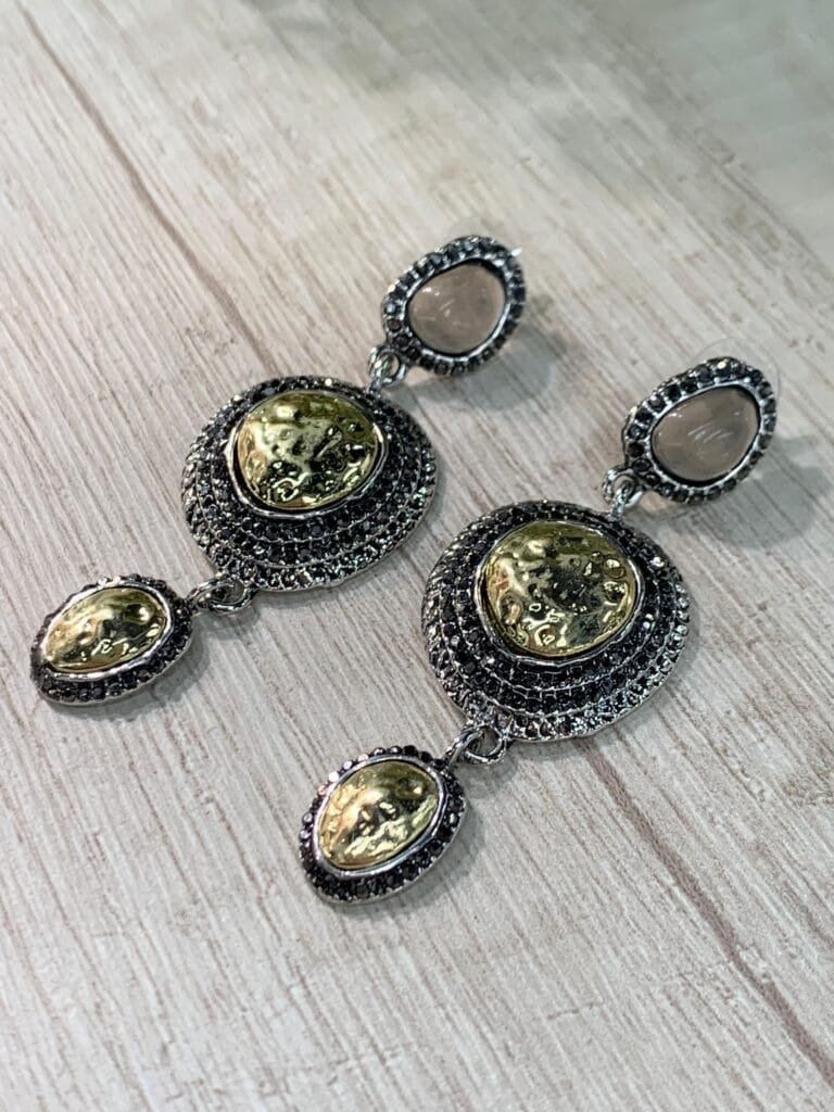 Aros vintage asimetricos bicolor envejecidos